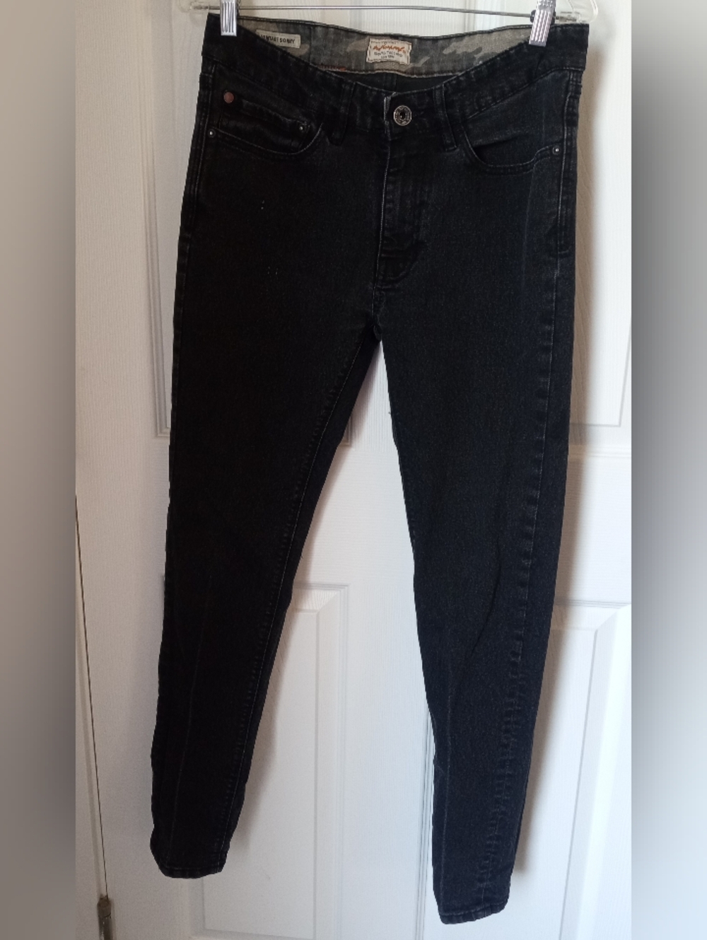 Weatherproof Skinny Women's Jeans in Black